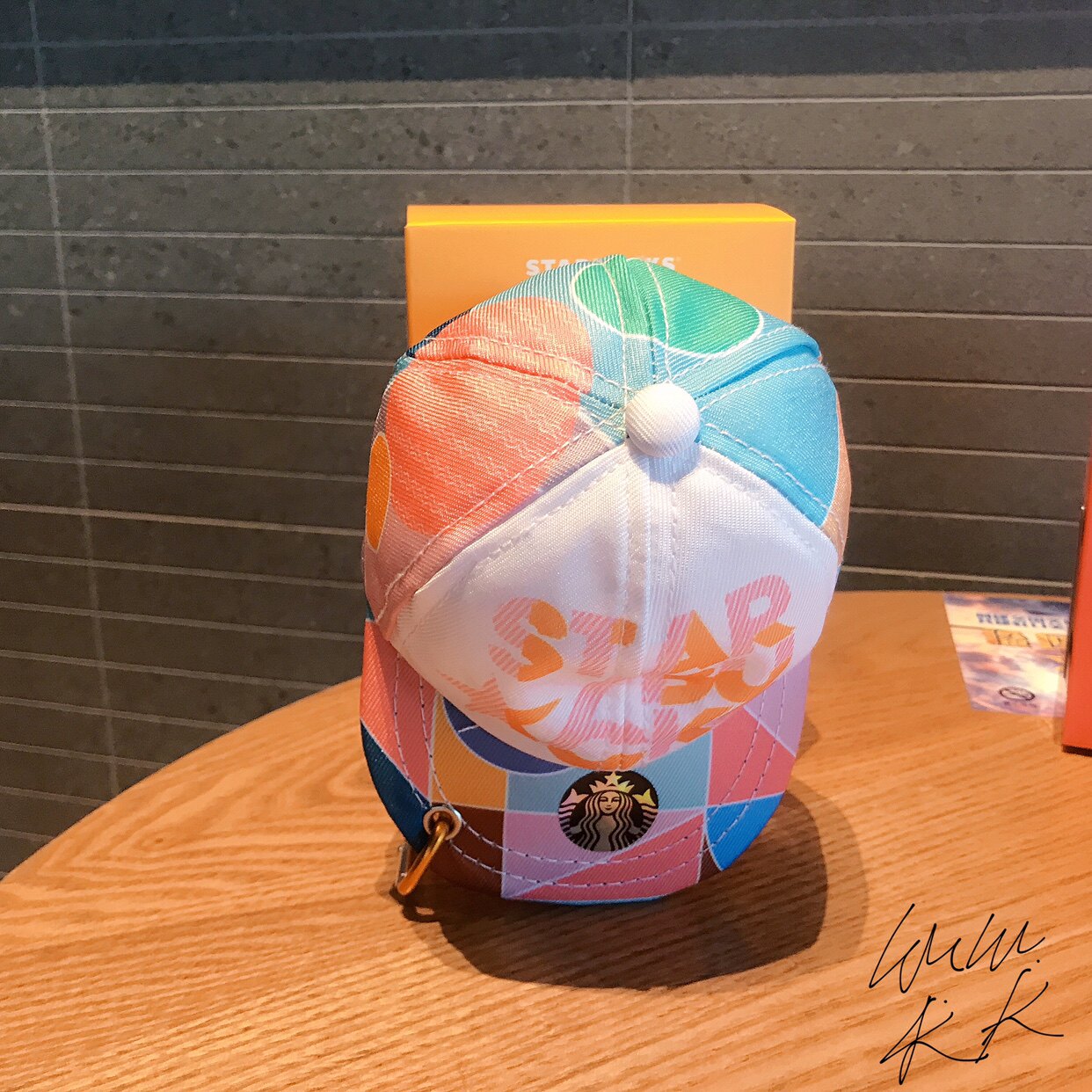 星巴克潮酷零钱斜挎帽子迷你鸭绿红礼包会员夏会员创意钥匙包