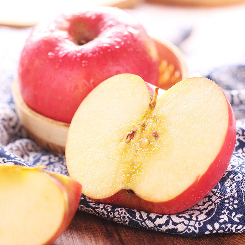 新鲜红富士条纹苹果10斤带箱拉丝脆皮薄脆甜无苹果
