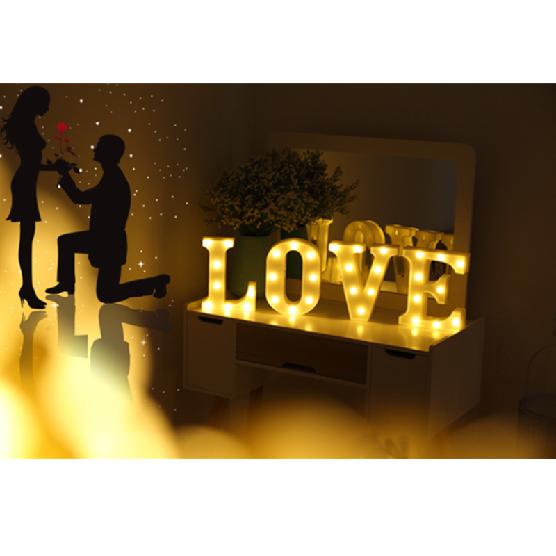 新款夜景摄影道具手拿love字母婚纱拍照外景辅助道具类