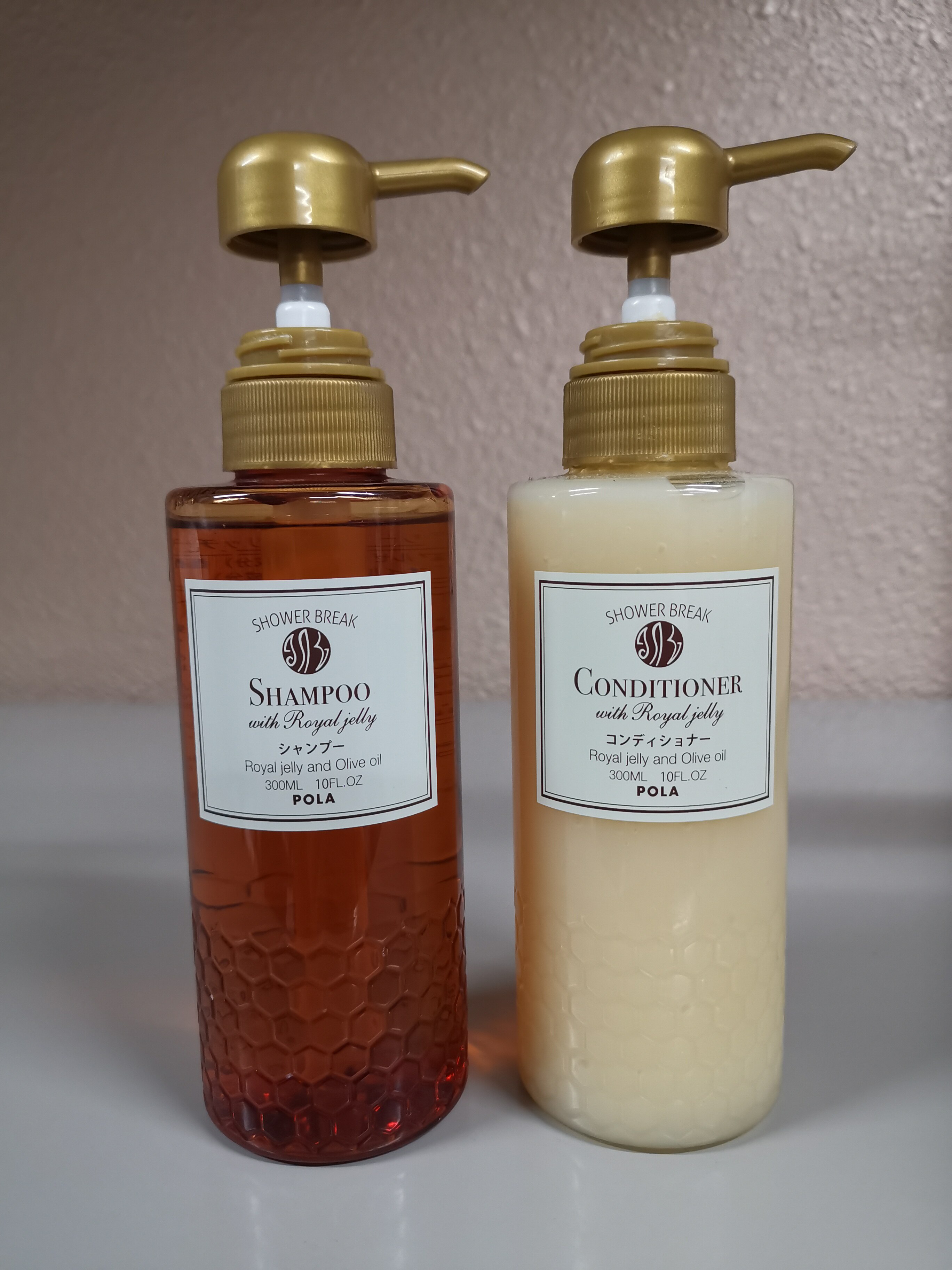 日本酒店专用同款pola宝丽无硅油金洋甘菊蜂蜜蜂王洗发水护发素