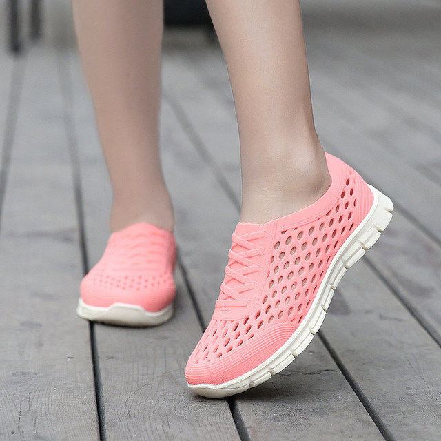 女鞋乳胶凉鞋包跟洞洞运动鞋网状沙滩鞋不磨脚橡胶透气防臭健步鞋