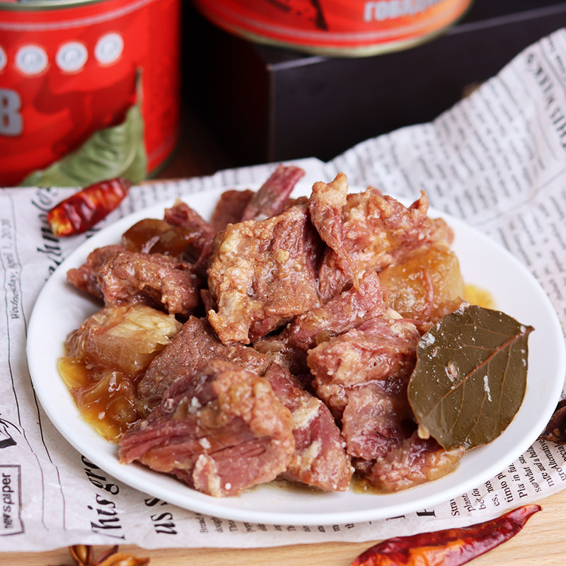俄罗斯风味红烧牛肉罐头525g即食下酒菜大块肉食品肉制品