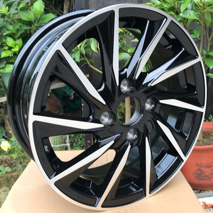 13寸改装雪佛兰宝骏乐驰奇瑞qq3知豆d2s铝合金轮毂