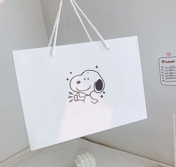 韩风ins史努比手提纸袋网红小狗白色卡纸卡通可爱拍照道具礼品袋