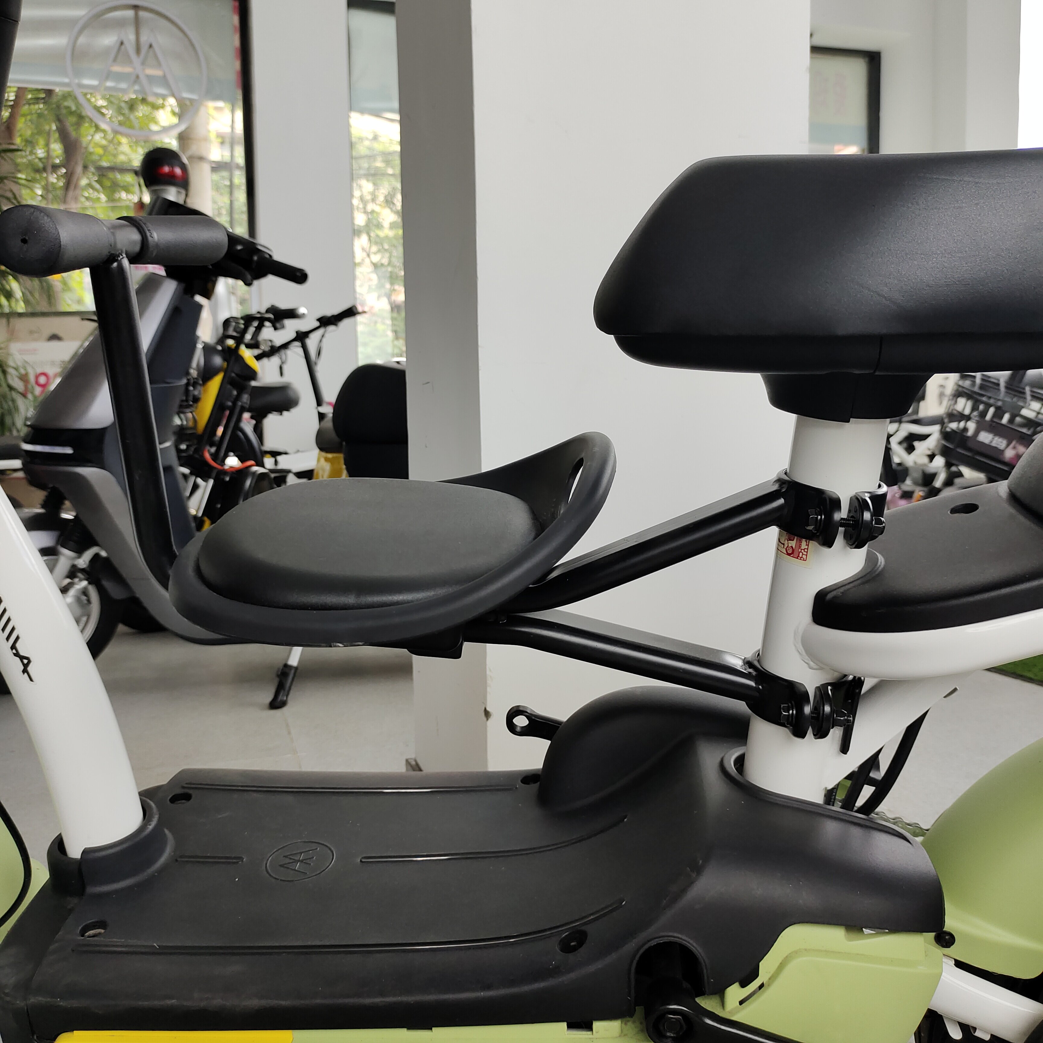 爱玛小电电驴原装电动车前置儿童座椅小糖豆g200电动车儿童座椅