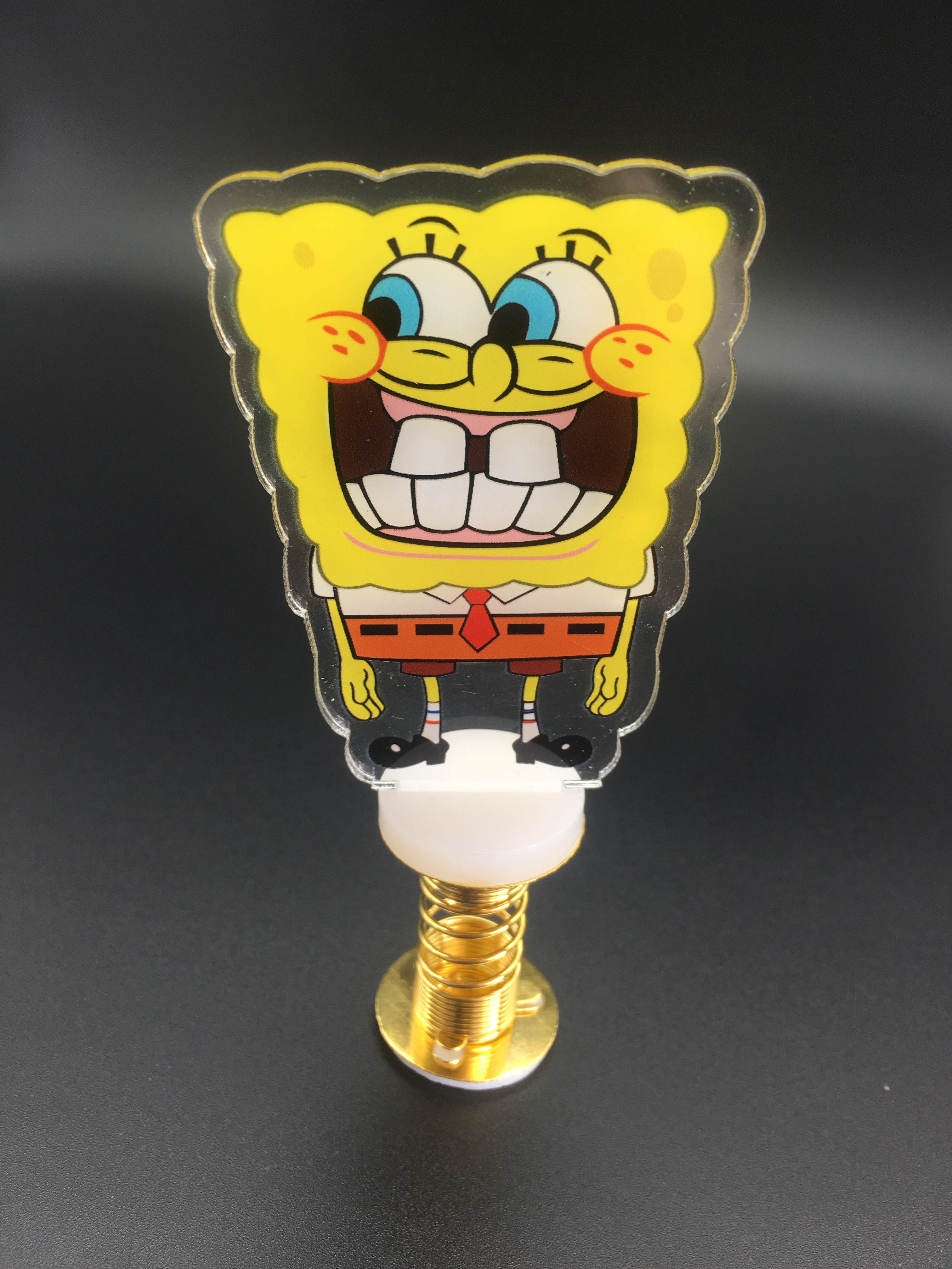 亚克力卡通动漫摇摇乐创意汽车摆件diy钥匙扣弹簧动漫挂件