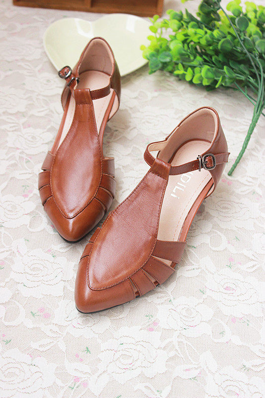 2021夏季真皮复古港风女鞋英伦罗马牛皮粗跟时装凉鞋