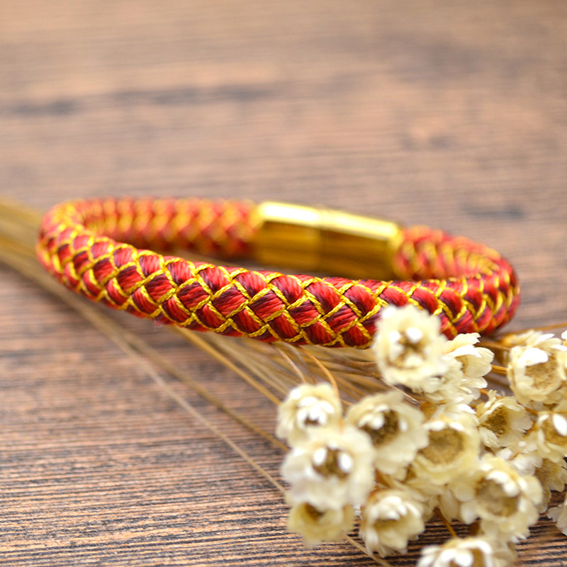 新年本命年红色龙鳞锦鲤好运成品手绳手工编织手链