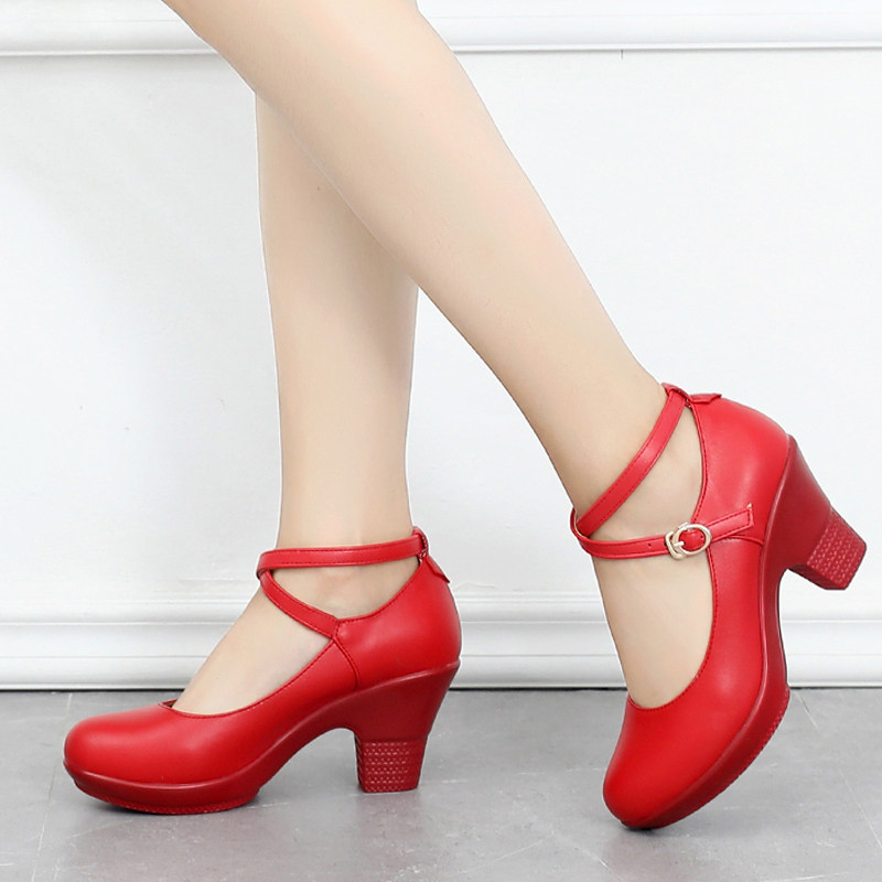 真皮广场广场舞舞鞋四季新款圆头浅口粗跟高跟广场舞鞋