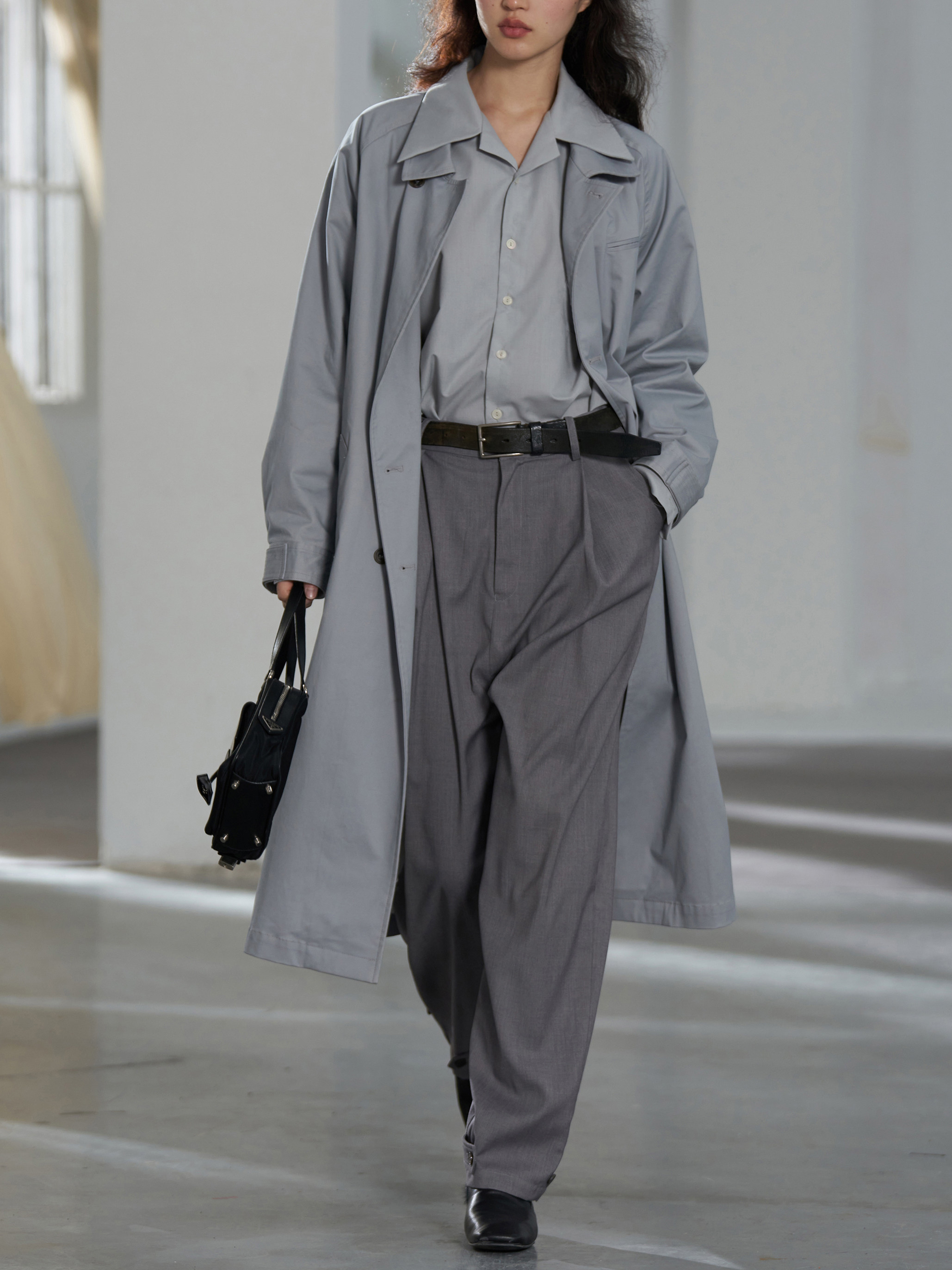 commonvalue灰蓝插肩宽松风衣2021年春新款女中中性风衣