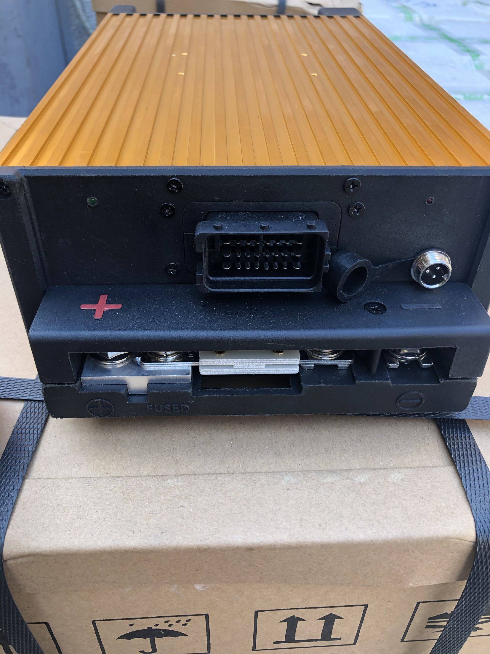 apt1001400大功率电摩控制器961000100900809008066080550驱动器