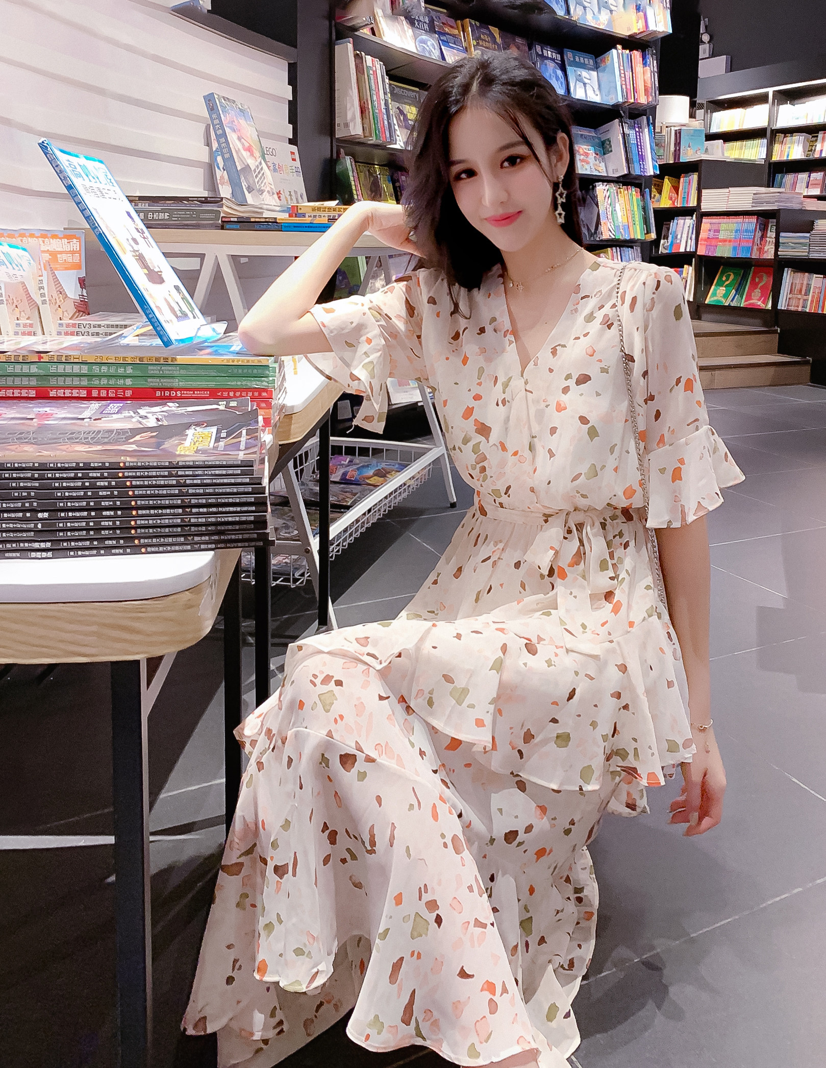 2021网红夏季新款雪纺碎花连衣裙女中中长荷叶连衣裙