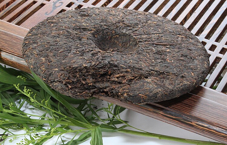 珍品熟普醇厚绵甜2005年黄印级陈年普洱茶茶饼云南普洱