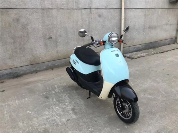 本田小龟50cc复古女装踏板迷你摩托车giorno脉冲电喷水冷燃油代步