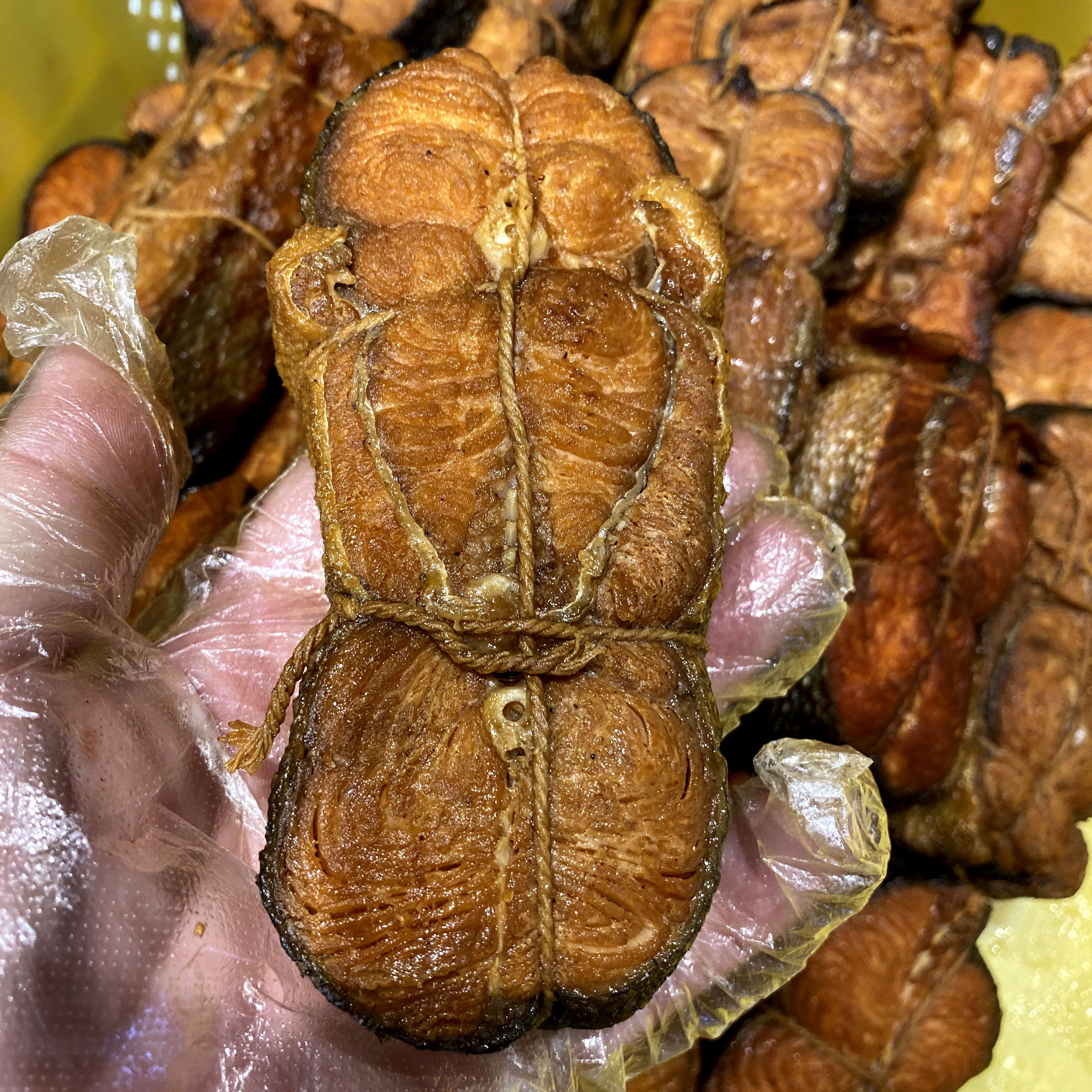 大马哈鱼裕昌熏酱果木熏制咸口哈尔滨特产龙江淡水鱼类