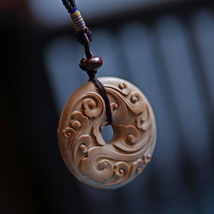 檀香云纹印度老山平安扣项链吊坠挂链精工木质木雕