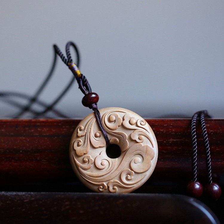 檀香云纹印度老山平安扣项链吊坠挂链精工木质木雕
