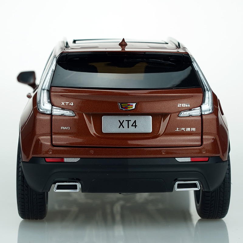 越野车合金仿真汽车模型收藏 suv xt4 凯迪拉克 上汽通用 18 1 原厂