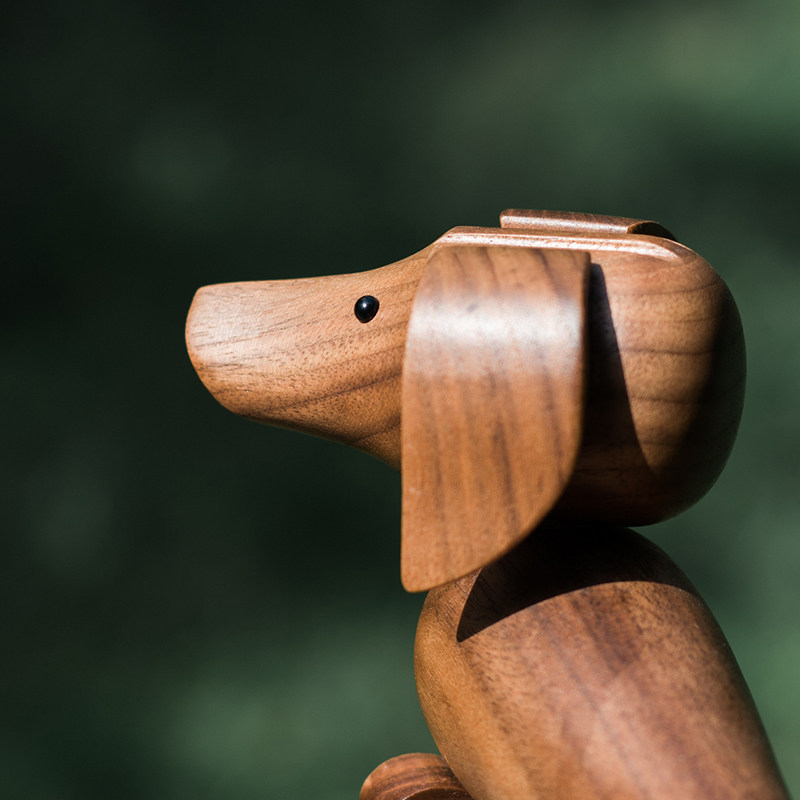 狗狗胡桃木仿真动物儿童玩具书房饰品摆件仿真