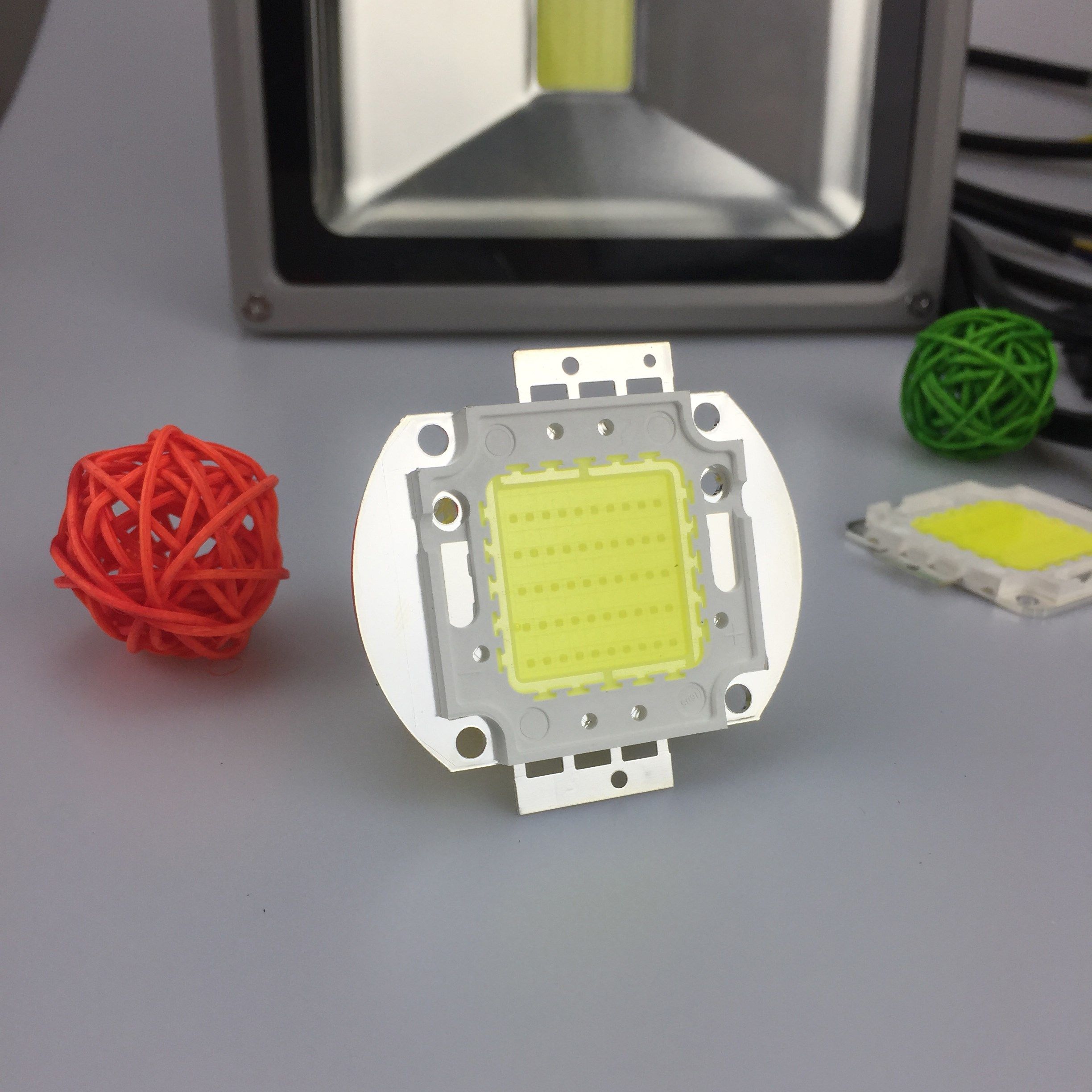 led50w瓦灯珠光光源芯片普瑞100w80w30w70w60w大功率集成晶元led单灯