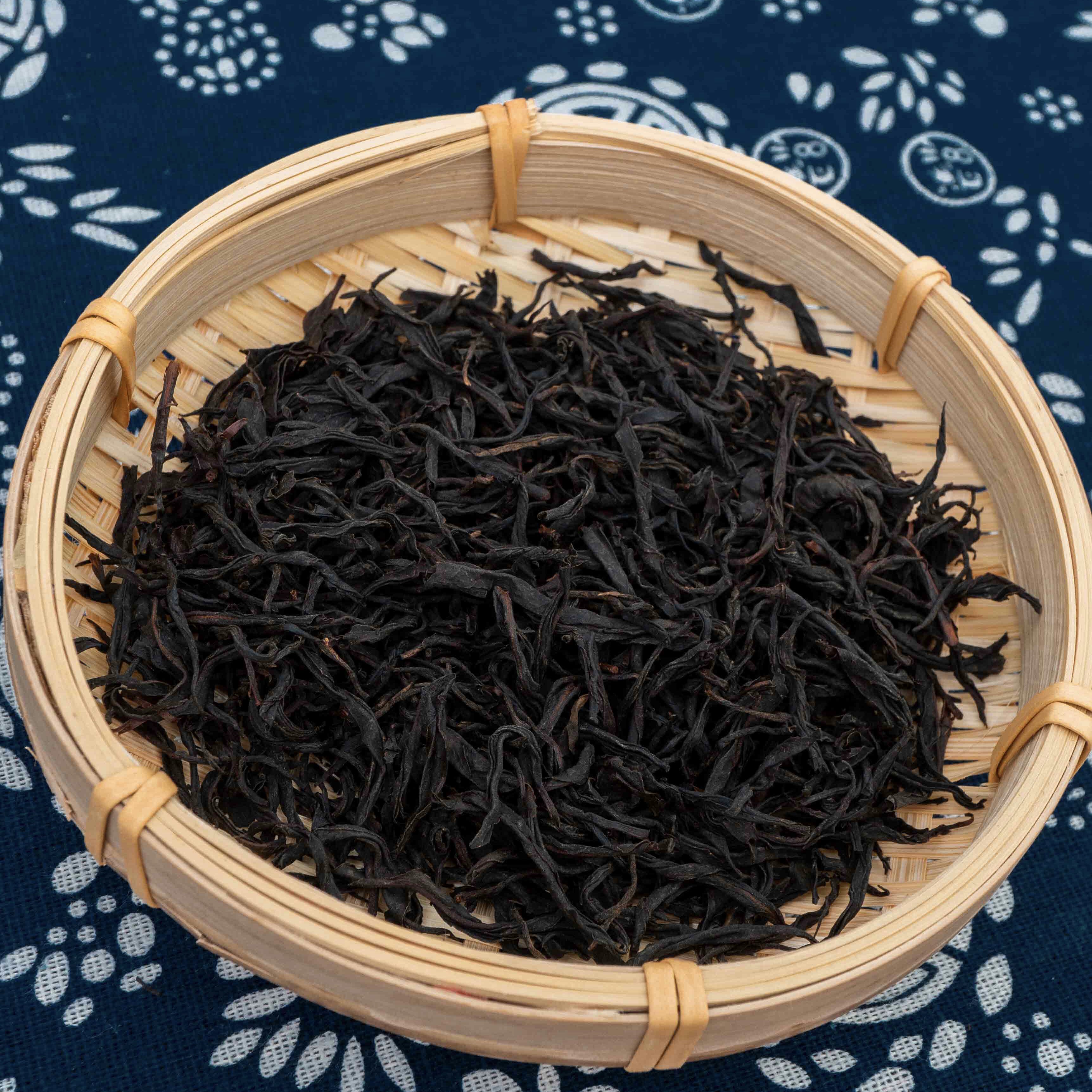 正宗云南野生古树红茶2019年头特级浓香家庭滇红