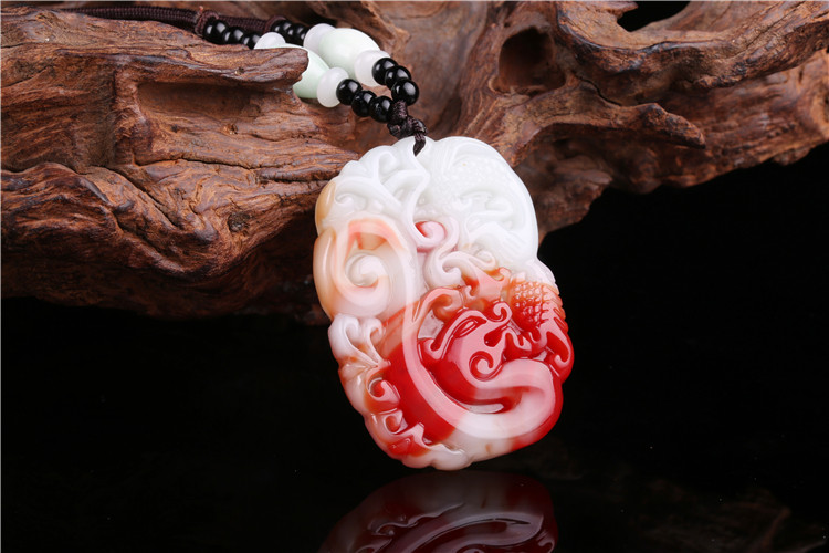 天然新疆和田玉彩玉白红龙凤挂件 男女款仿古龙凤玉佩吊坠颈饰