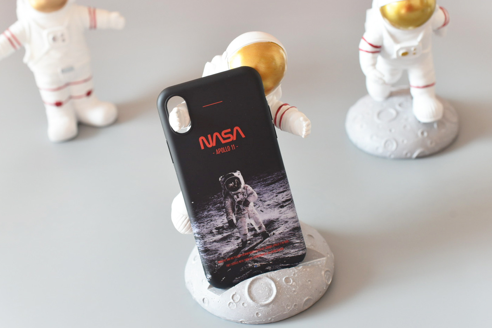 ins卡通nasa宇航员原创11手机壳适用iphonexsmax7p手机保护套