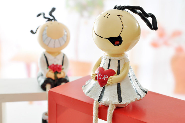 三毛吊脚娃娃创意树脂人物摆件时尚现代家居饰品隔板摆件