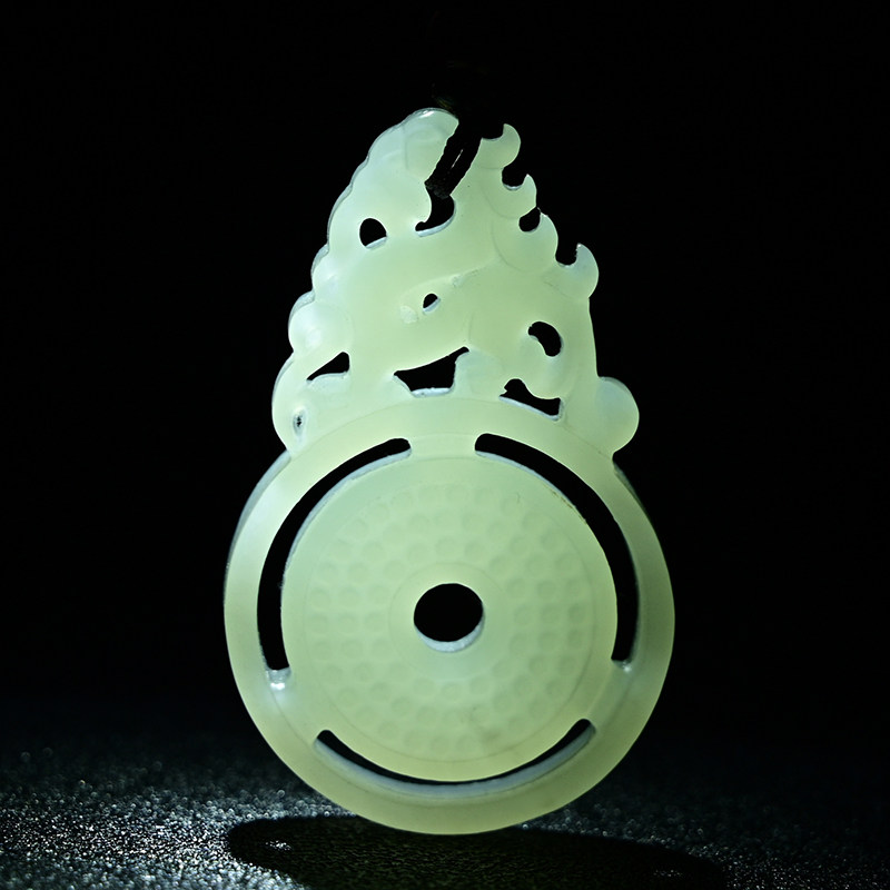 貔貅和田白玉吊坠青玉两面雕刻玉坠镂空项链项坠