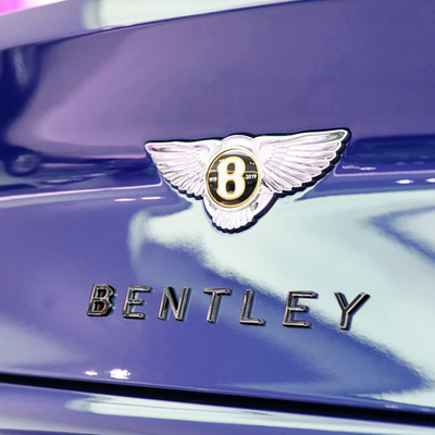 宾利英文车标贴bentley后备箱字母标飞驰添越欧陆改装黑色尾标