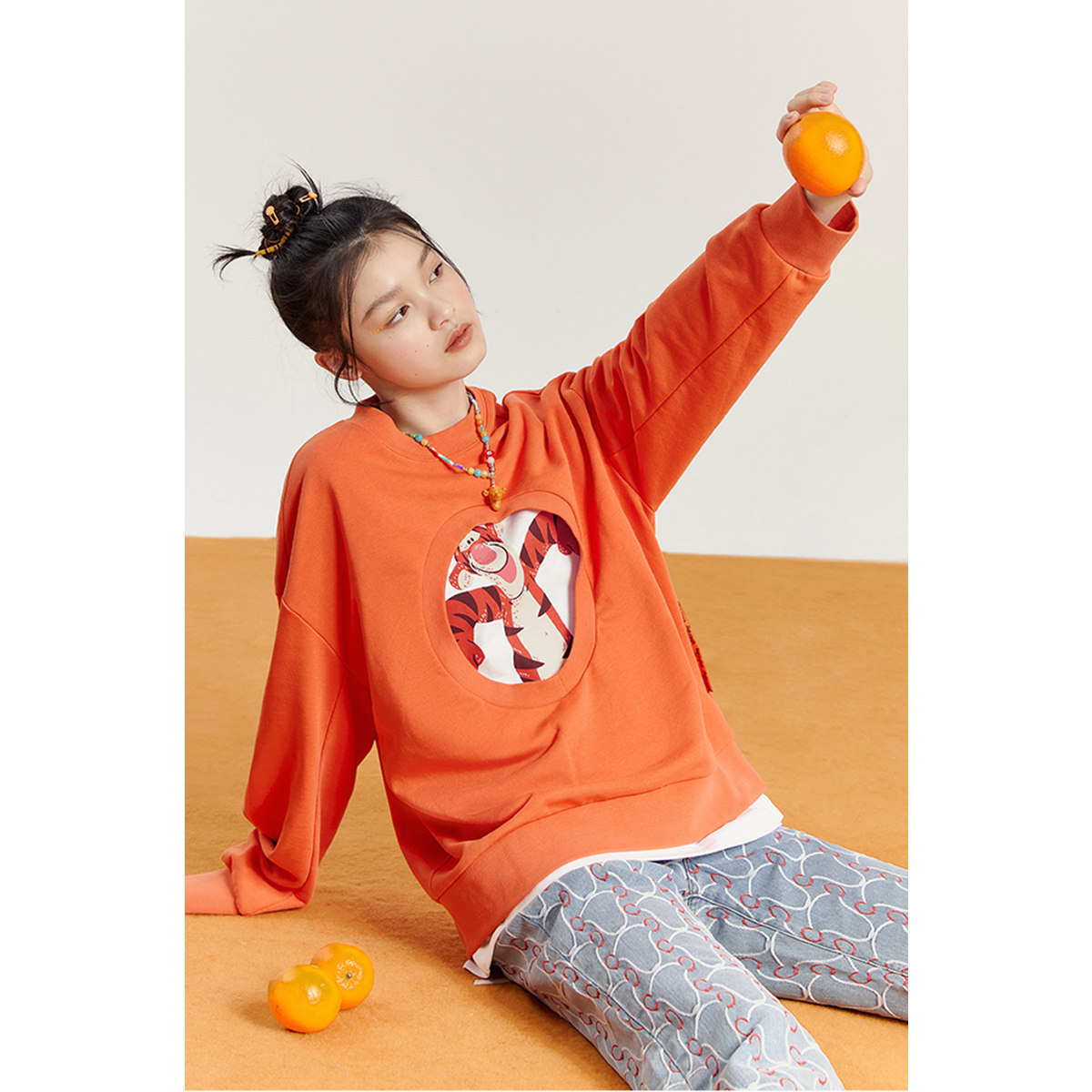 太平鸟女装春秋新品卫衣上装女2022早秋薄款卫衣运动休闲舒适合集