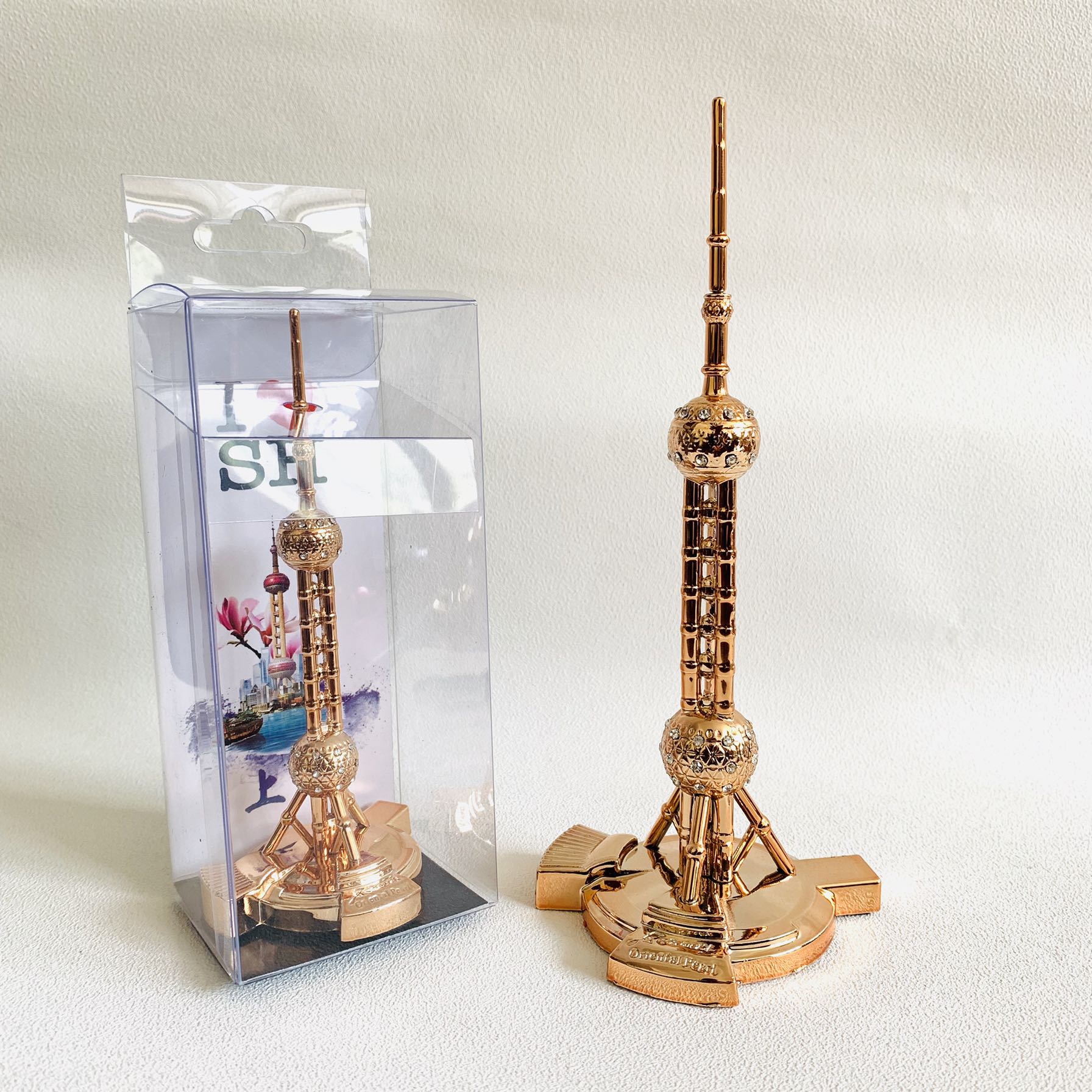 上海特色旅游纪念品东方明珠塔模型摆件发光建筑模型好友礼品摆件