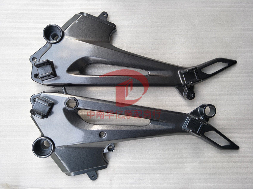 大阳摩托车配件大运150-20劲爽dy150-6枭锋后踏脚架三角板脚踏板