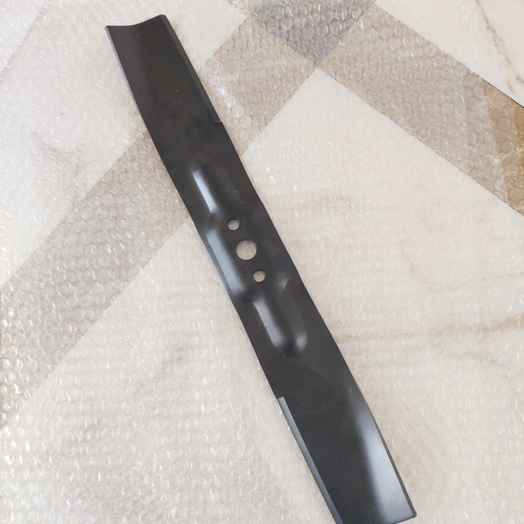 沃德草坪机直刀18寸19寸21寸沃得割草机刀片本田草坪剪草机配件