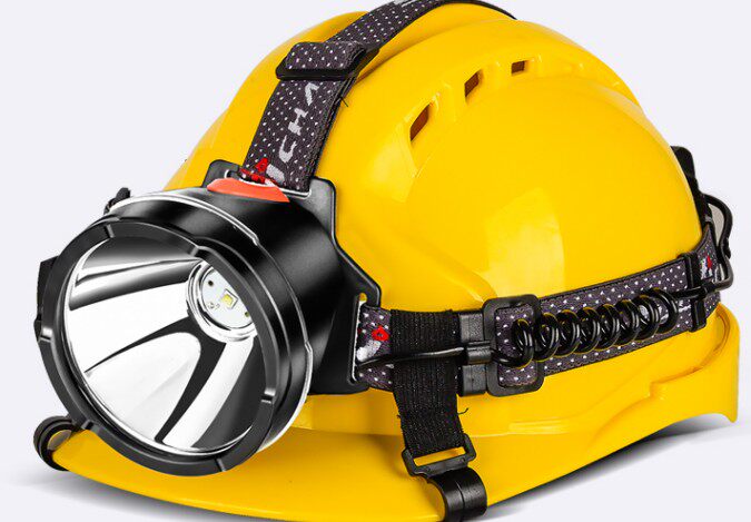 三戟矿灯强光充电可在安全帽上用感应头戴式变钓鱼灯