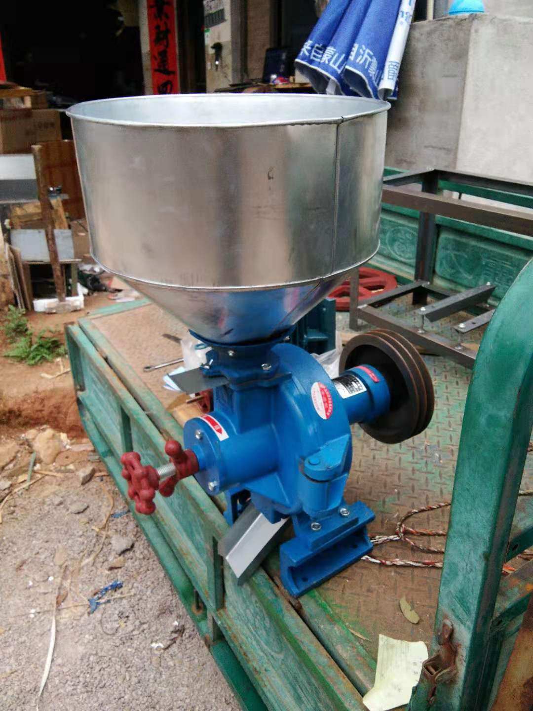 磨粉机五谷杂粮大型商用干湿两用钢片片式磨浆机商用磨粉机