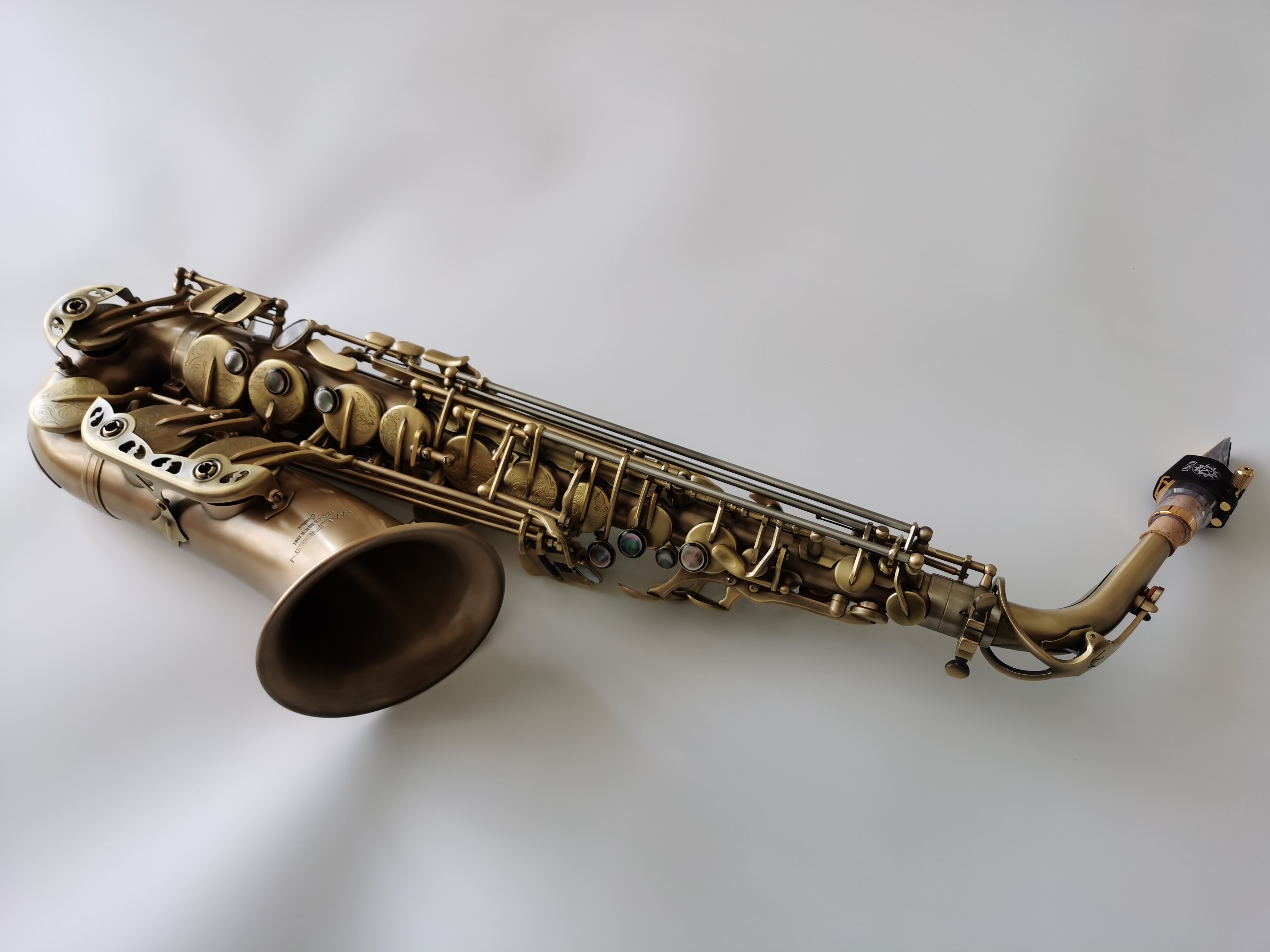 ma-j200f pro定制型中音萨克斯管---->去商城购买