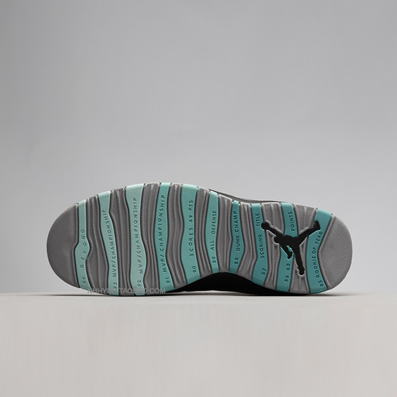 哄哄airjordanladylibertyaj10自由女神球鞋705178045篮球鞋