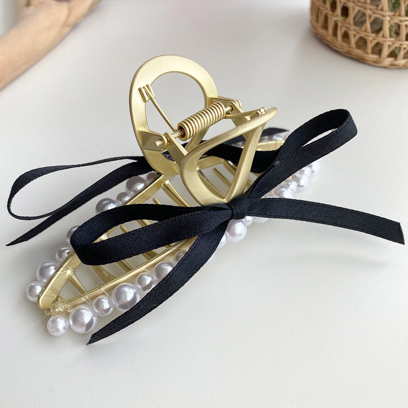 实用公主系抓夹发夹大号头饰黑蝴蝶结网红珍珠金属鲨鱼夹女