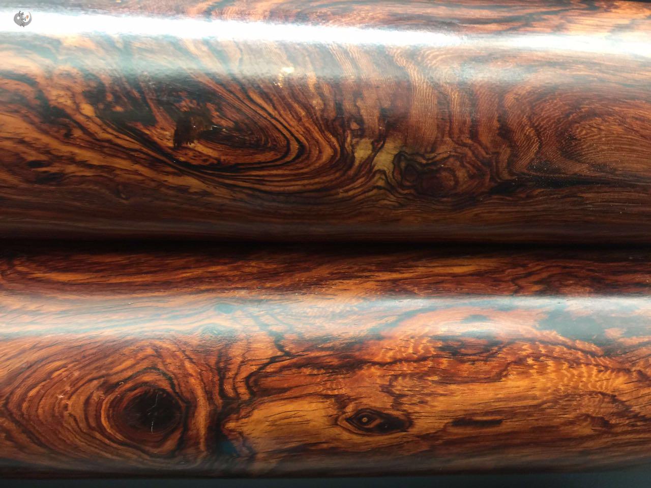 一对纹理非常养眼的老挝大红酸枝 风水摆件木柱工艺品(己结缘)