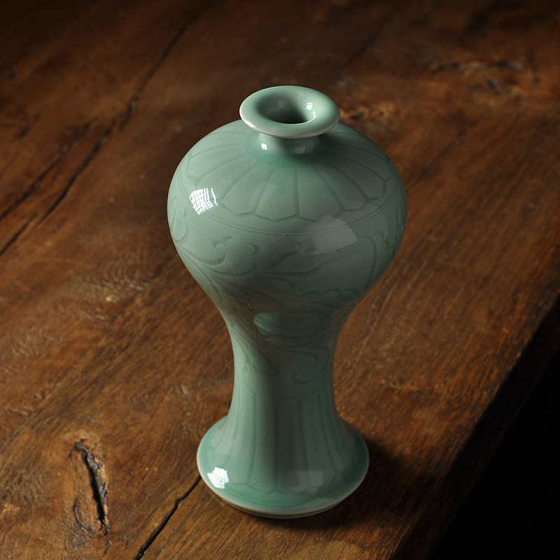 龙泉青瓷花瓶陶瓷摆件客厅书房美人泥刻杨江鹏半刀花瓶