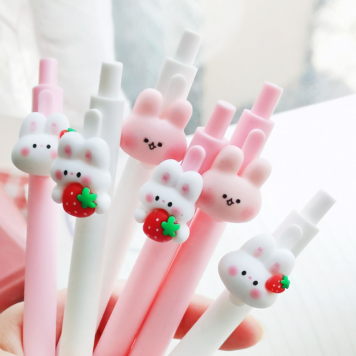 中性笔可爱小兔子草莓按动动笔按压挂件黑色学生中性笔