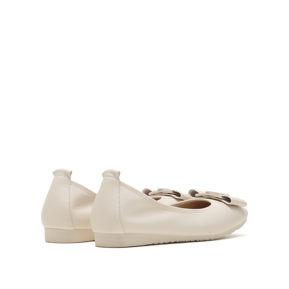 思加图2022秋季新款奶油鞋百搭通勤平底鞋休闲单鞋女鞋子c2581cq2