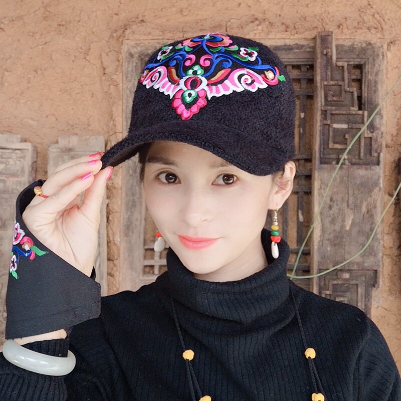 云南民族风杨丽萍牡丹刺绣绣花秋冬帽子女士韩版帽子