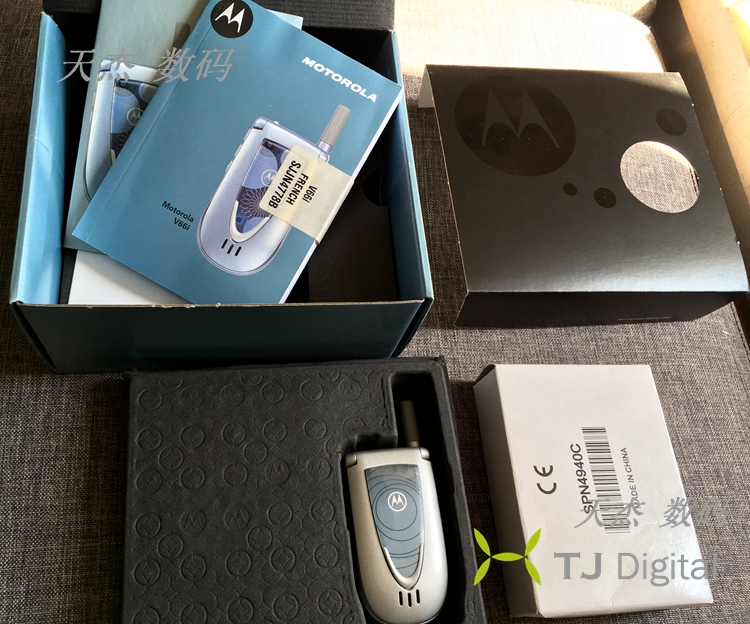 摩托罗拉v66i经典翻盖全新全套库存原装正品三码合一古董收藏手机