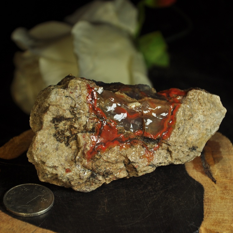 鸡血血红天然辽宁朝阳北票战国红缟玛瑙原石摆件