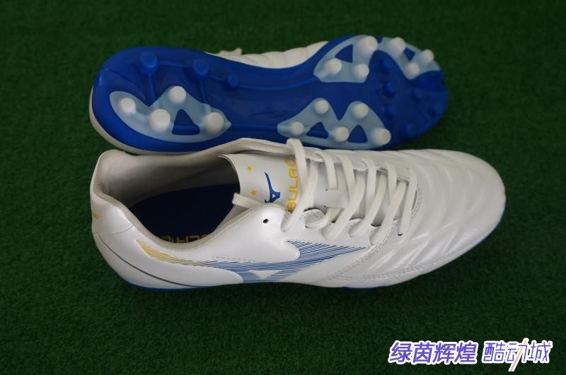 正品美津浓袋鼠rebula短钉ag人工比赛训练足球鞋足球鞋