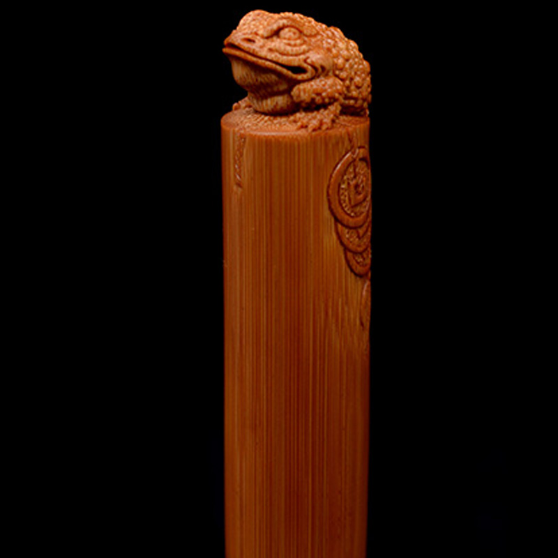 竹雕名家张念超纯手工新款实心竹立金蟾手把竹编