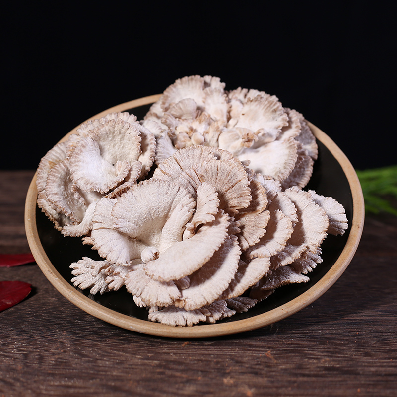 拾蘑菇 新鲜白参菌 云南野生菌菇 特产 炒蛋食材现摘现发500g包邮