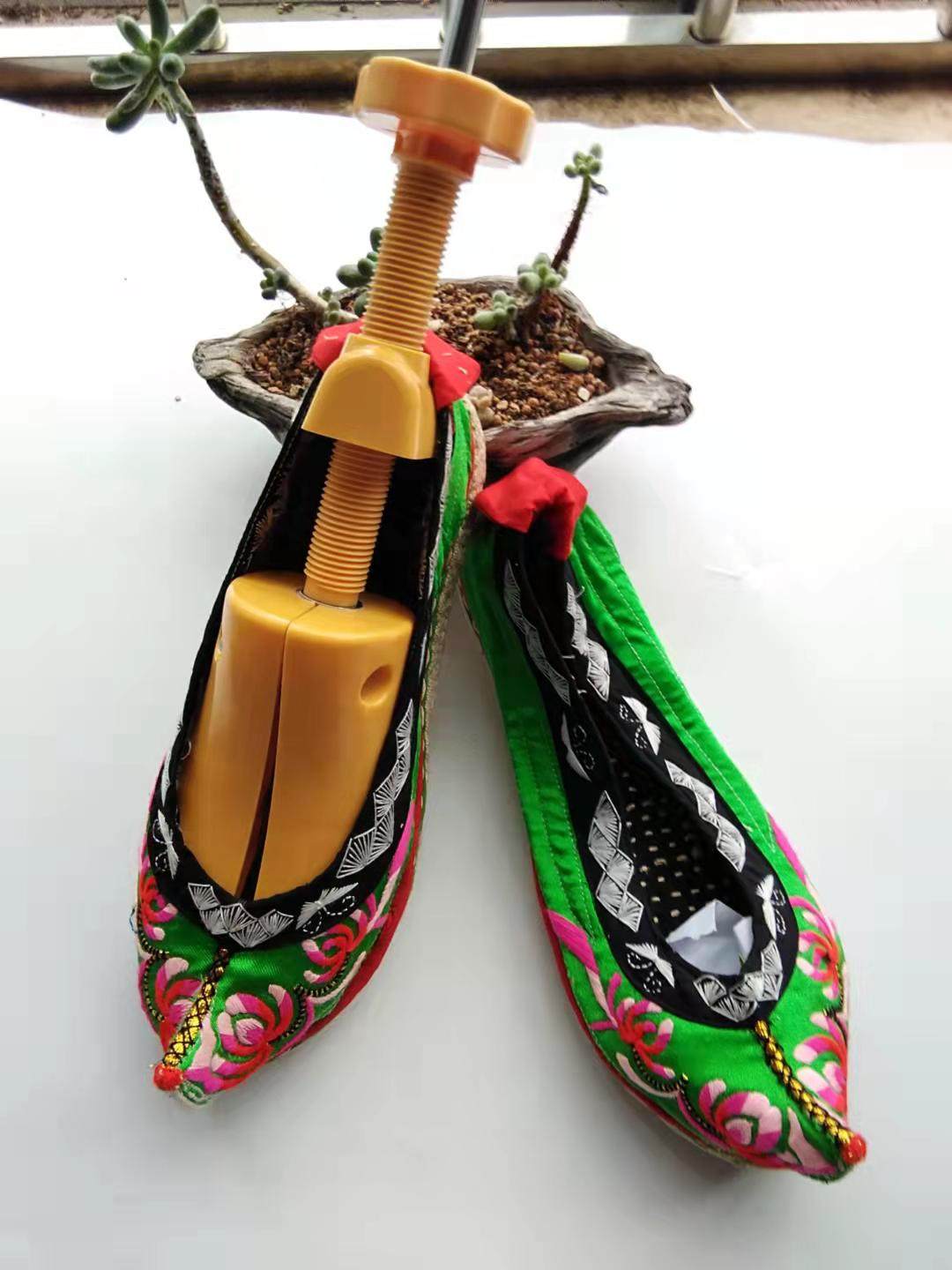 手工翘头千层彝族绣花鞋原创生态布鞋休闲尖头布鞋